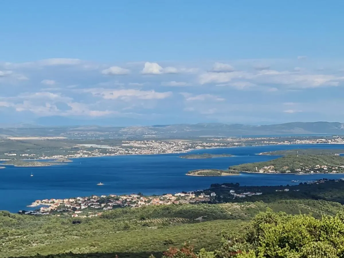 Apartmani Cosic Ante Dobropoljana
