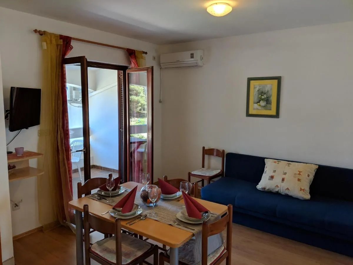 Apartmani Cosic Ante Dobropoljana 0*,