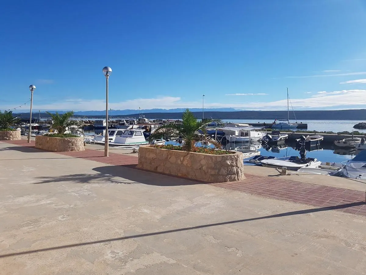 Apartmani Cosic Ante Dobropoljana 0*,  Croatia